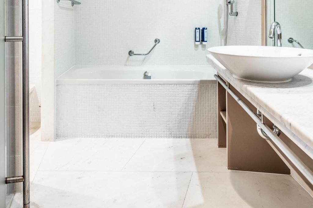 rooms-standard-family-room