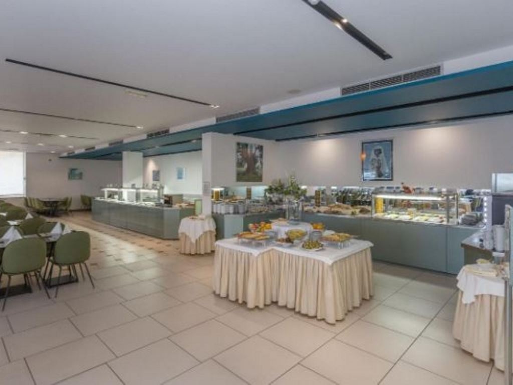 restaurants-restaurant