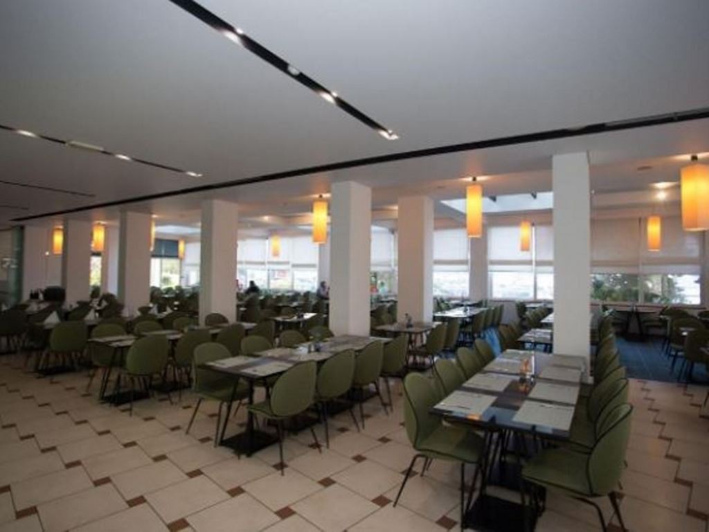 restaurants-restaurant