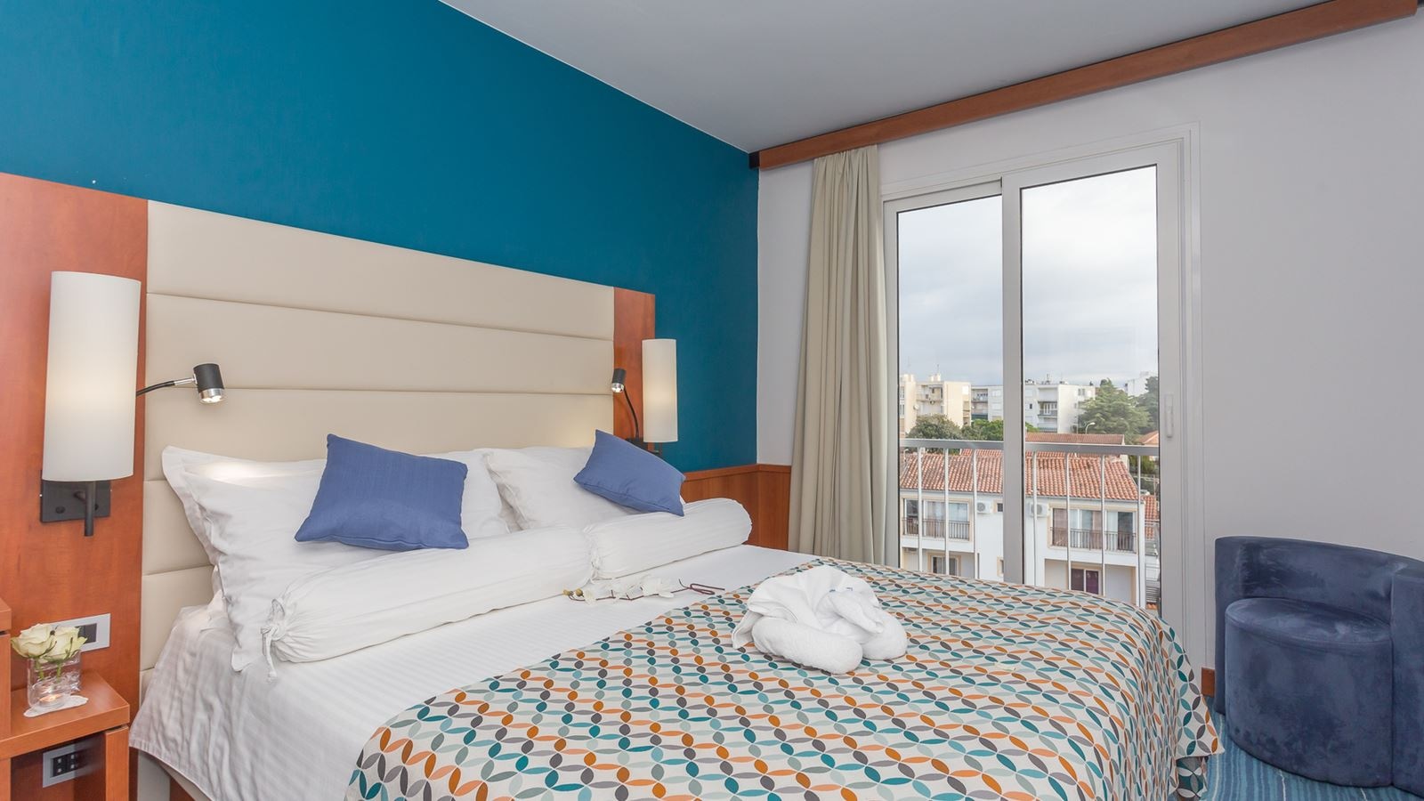 rooms-comfort-room-park-view