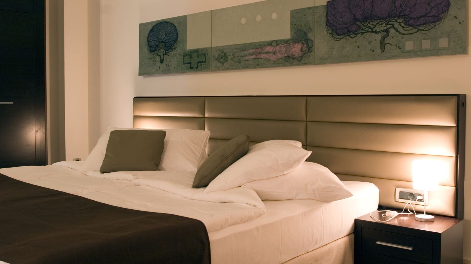 rooms-standard-room-balcony