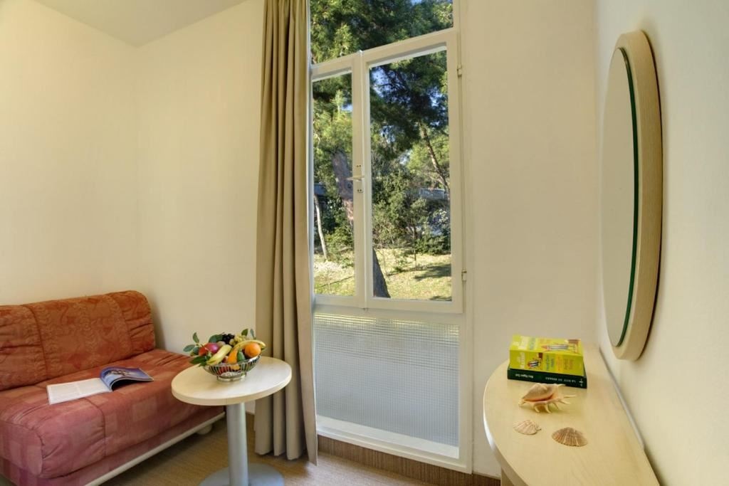 rooms-double-standard-room