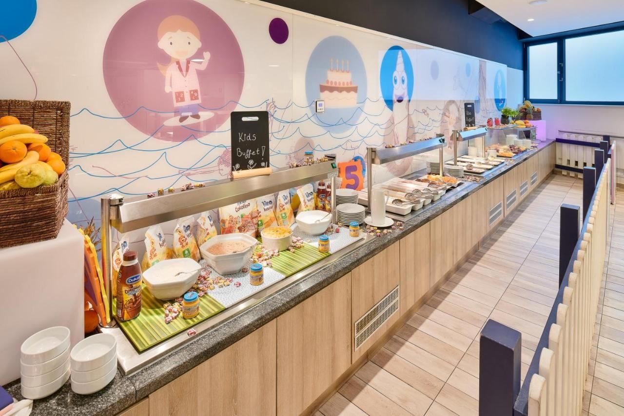 restaurants-restaurants