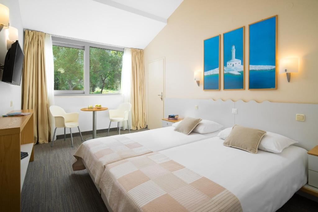 rooms-double-classic-room-park-view