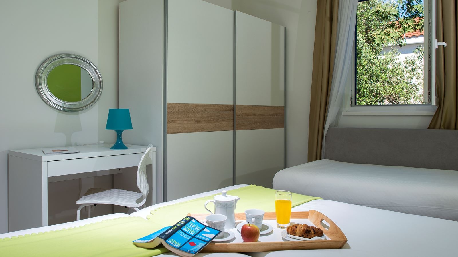 rooms-1-bedroom-standard-apartment