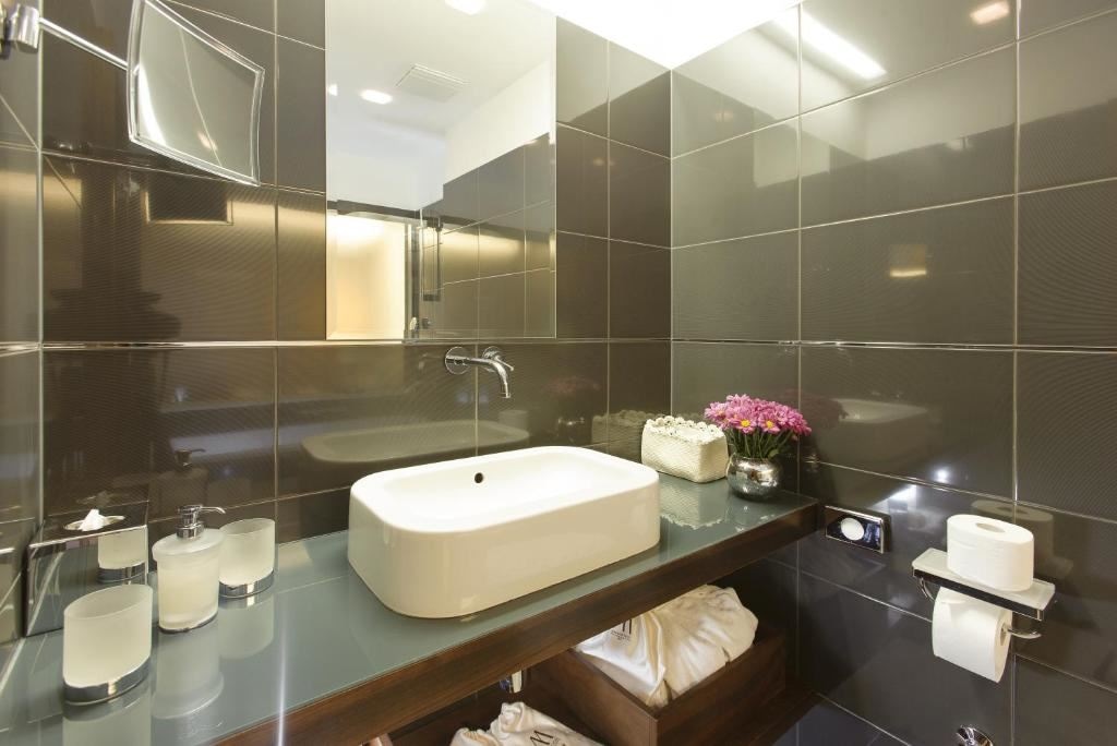 rooms-deluxe-room-cityview
