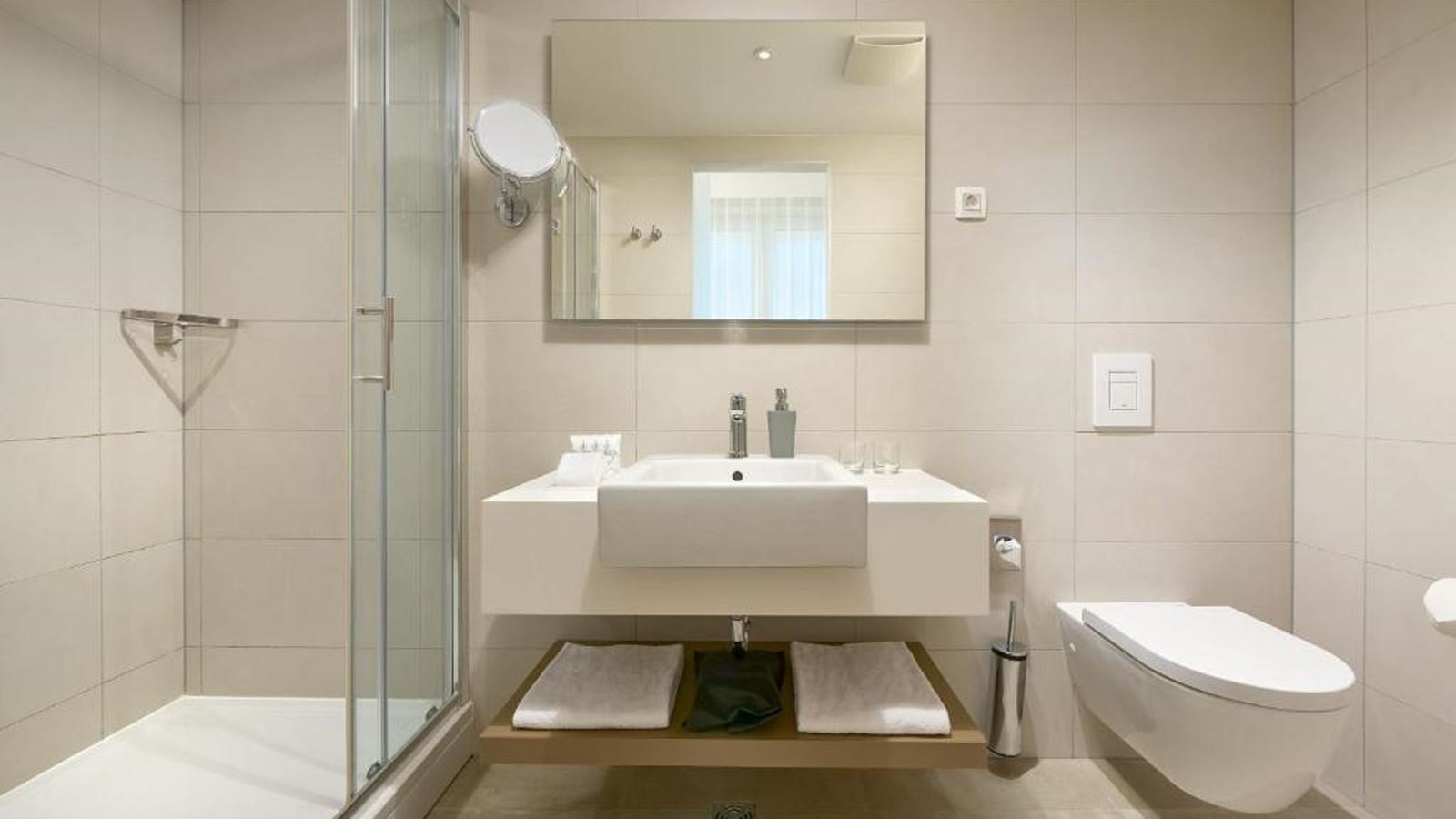 rooms-standard-room-seaview-balcony-or-terrace