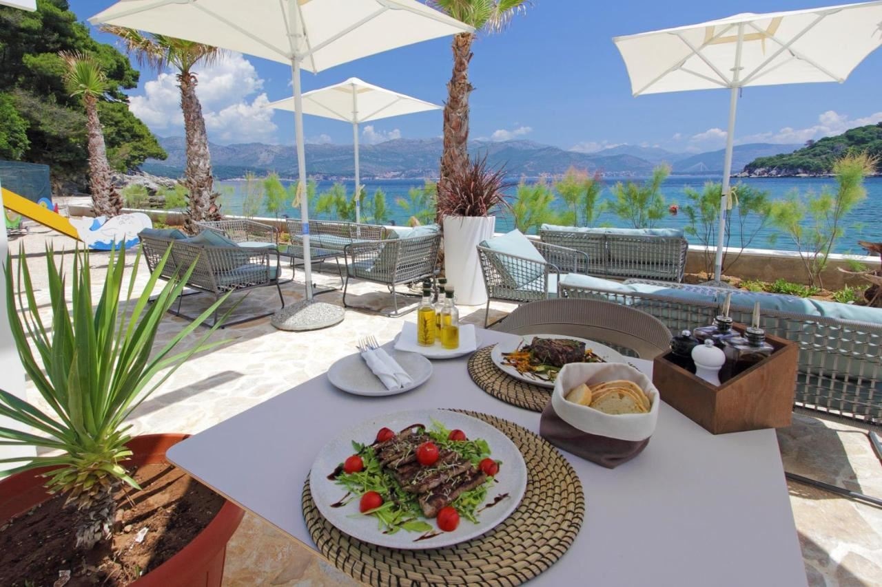 restaurants-restaurants