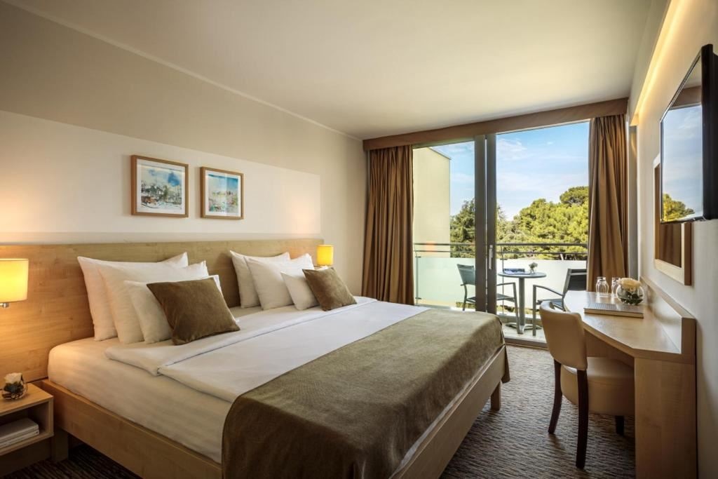 rooms-double-superior-room-balcony