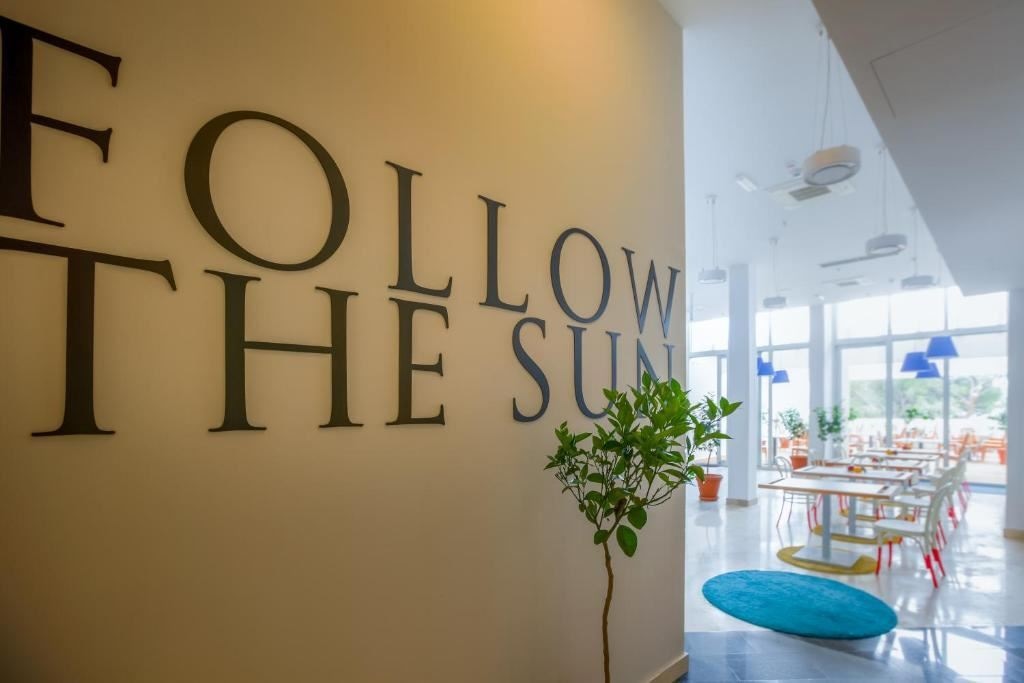 restaurants-main-building