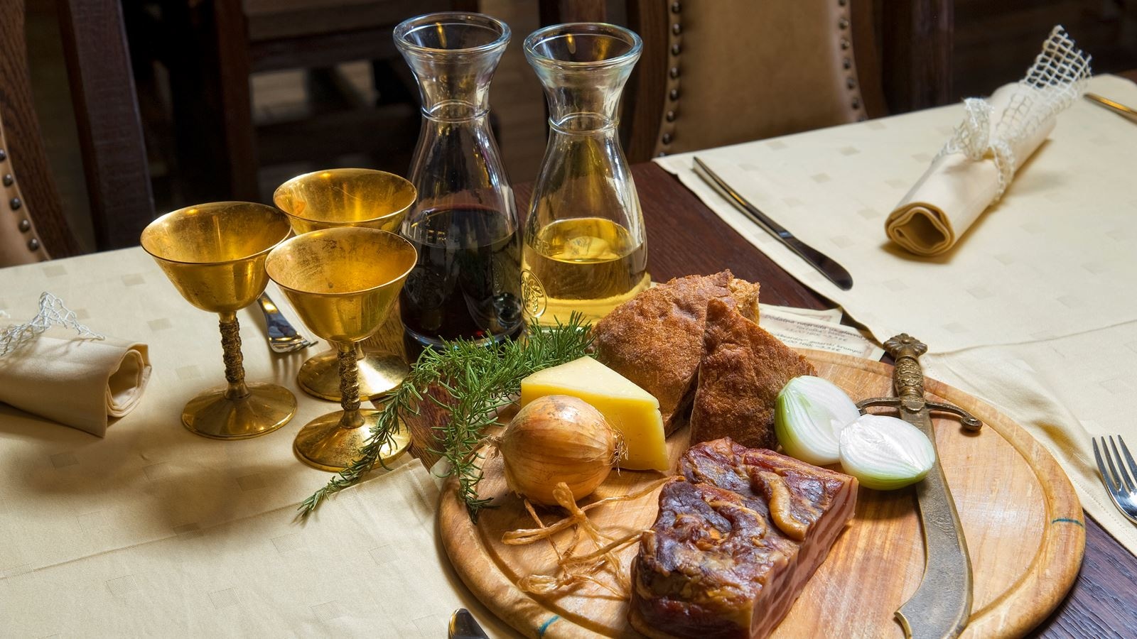 restaurants-restaurant