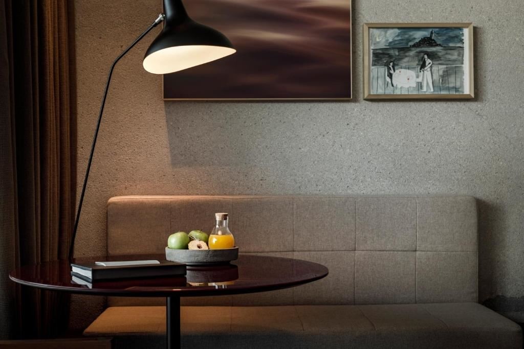 rooms-double-premium-room-seaview-balcony