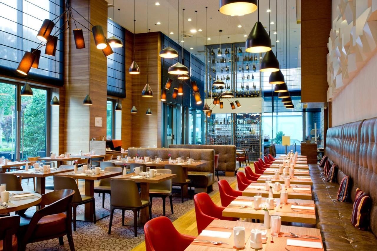 restaurants-restaurants