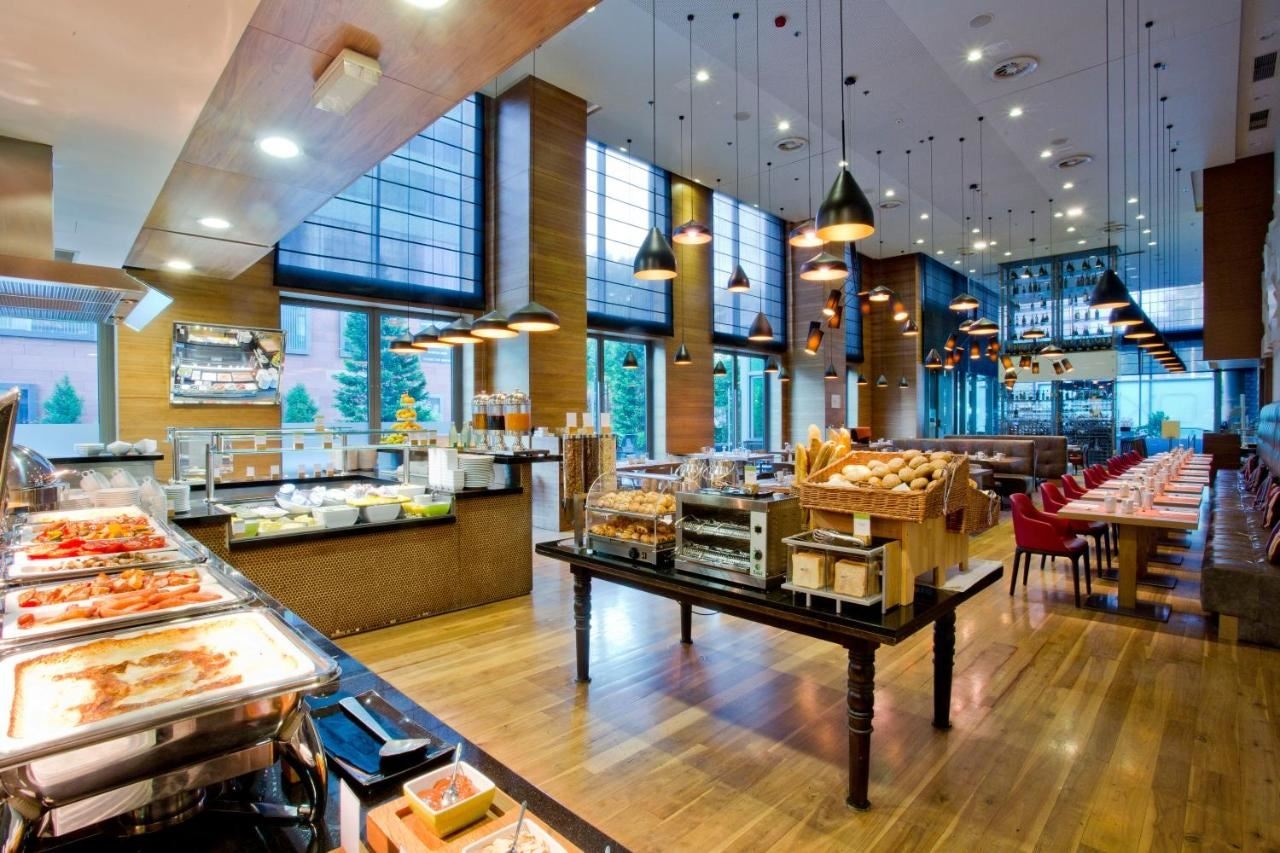 restaurants-restaurants