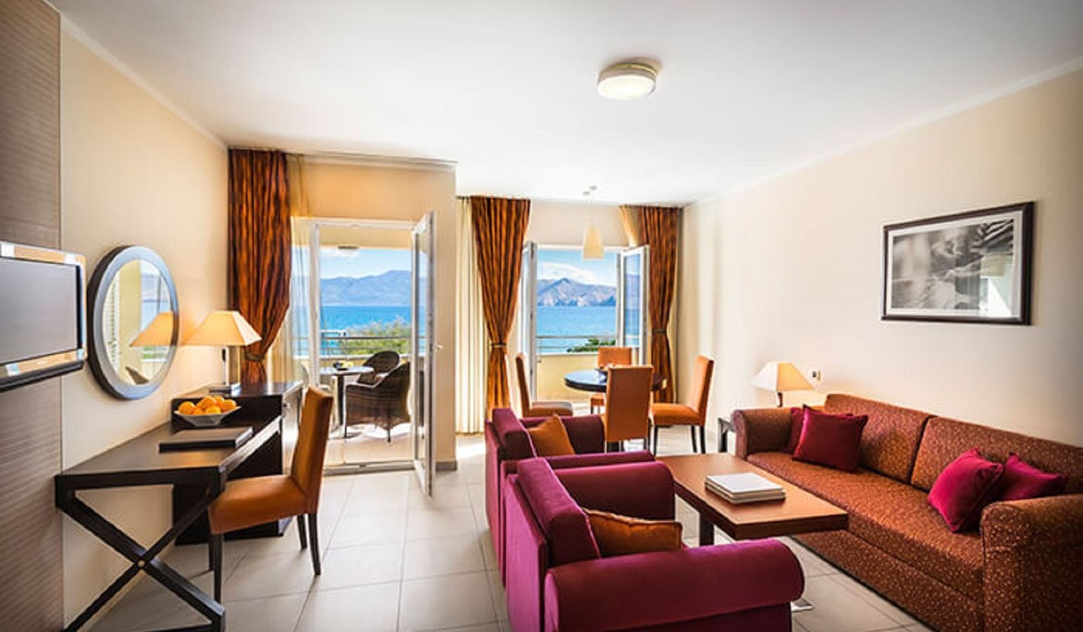 rooms-superior-apartment-seaview-balcony