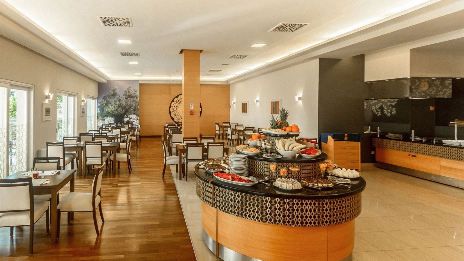 restaurants-main-restaurant