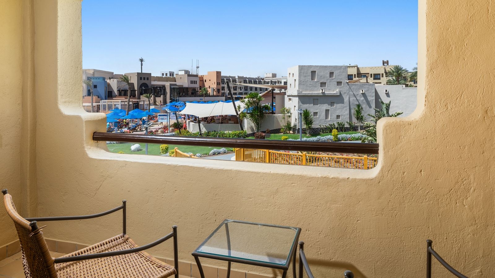 rooms-standard-room-garden-view