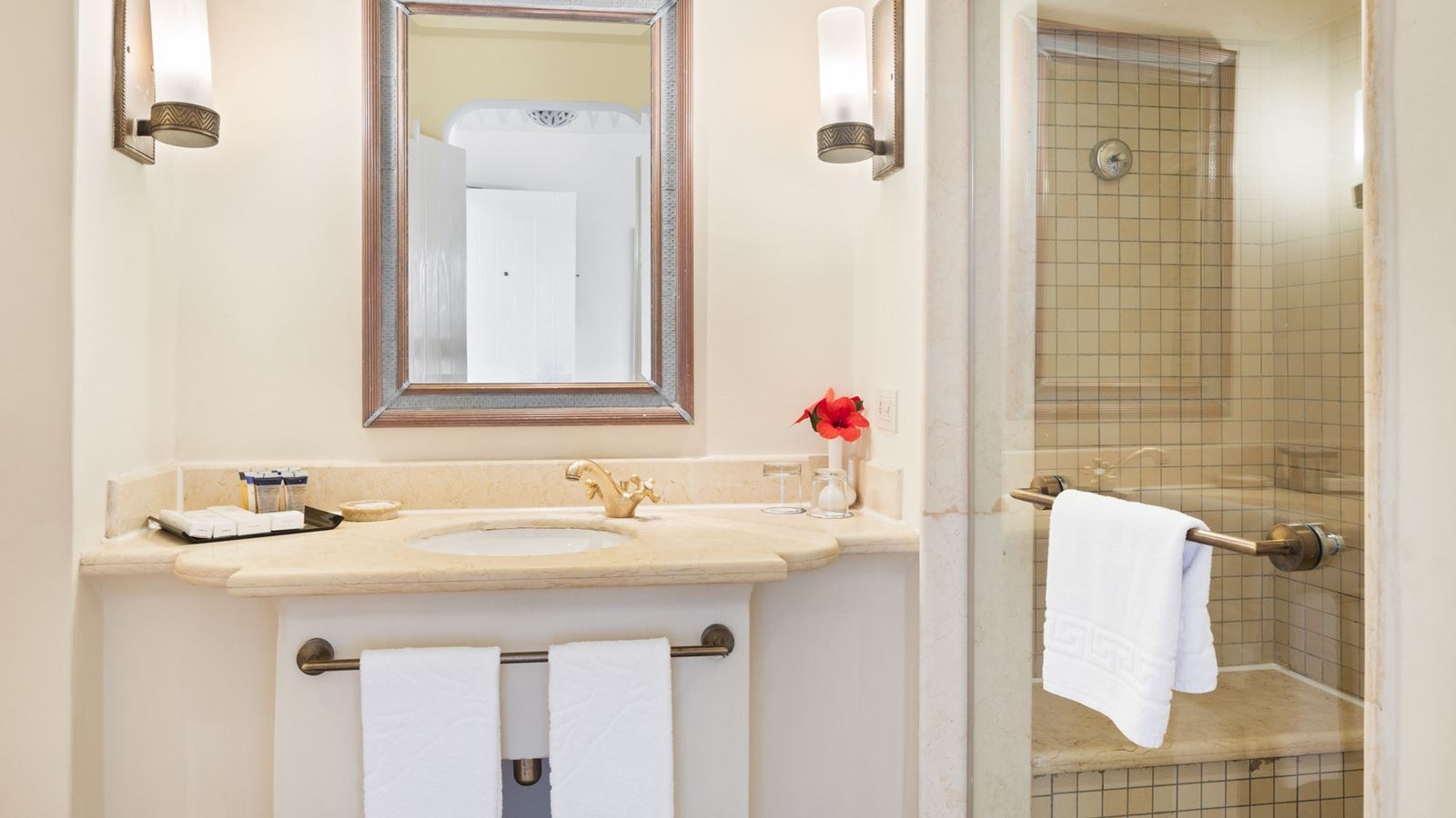 rooms-standard-room-sea-view