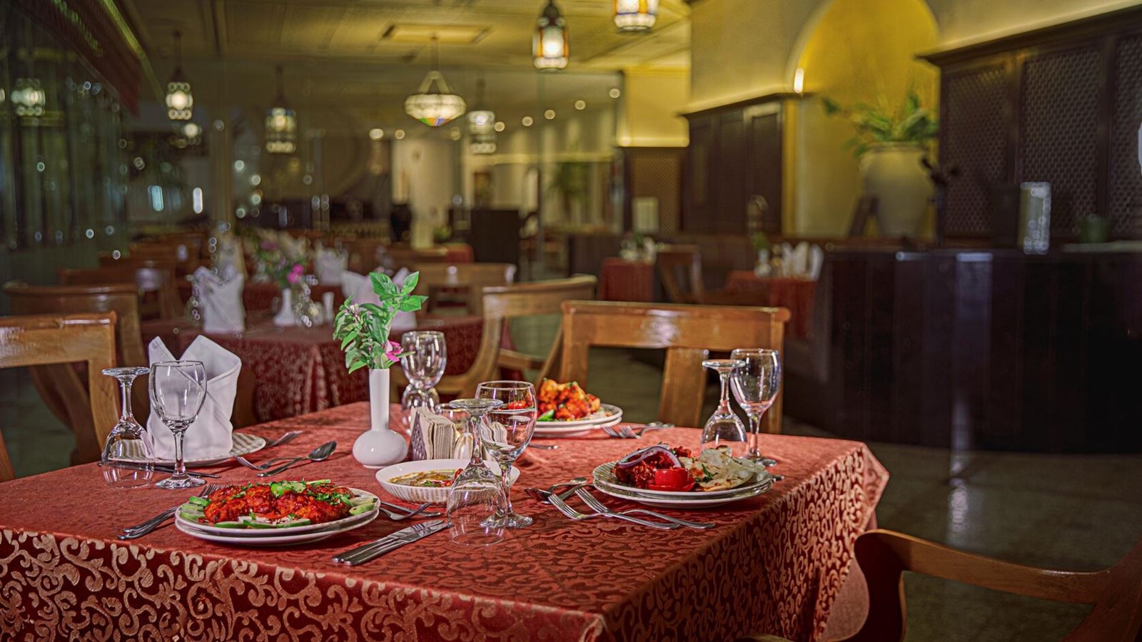 restaurants-india-palace-indian-cuisines