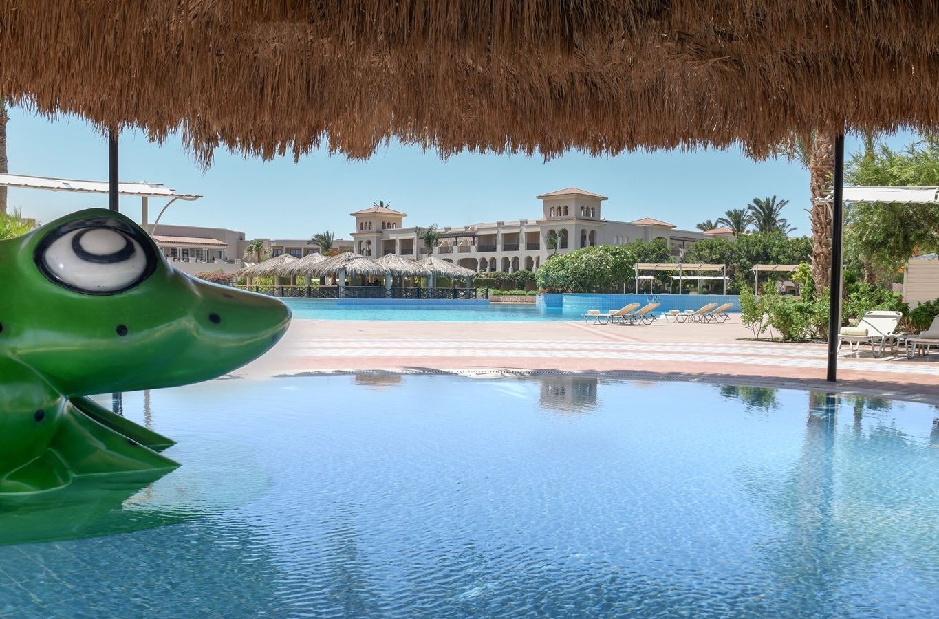 pools-outdoor-childrens-pool