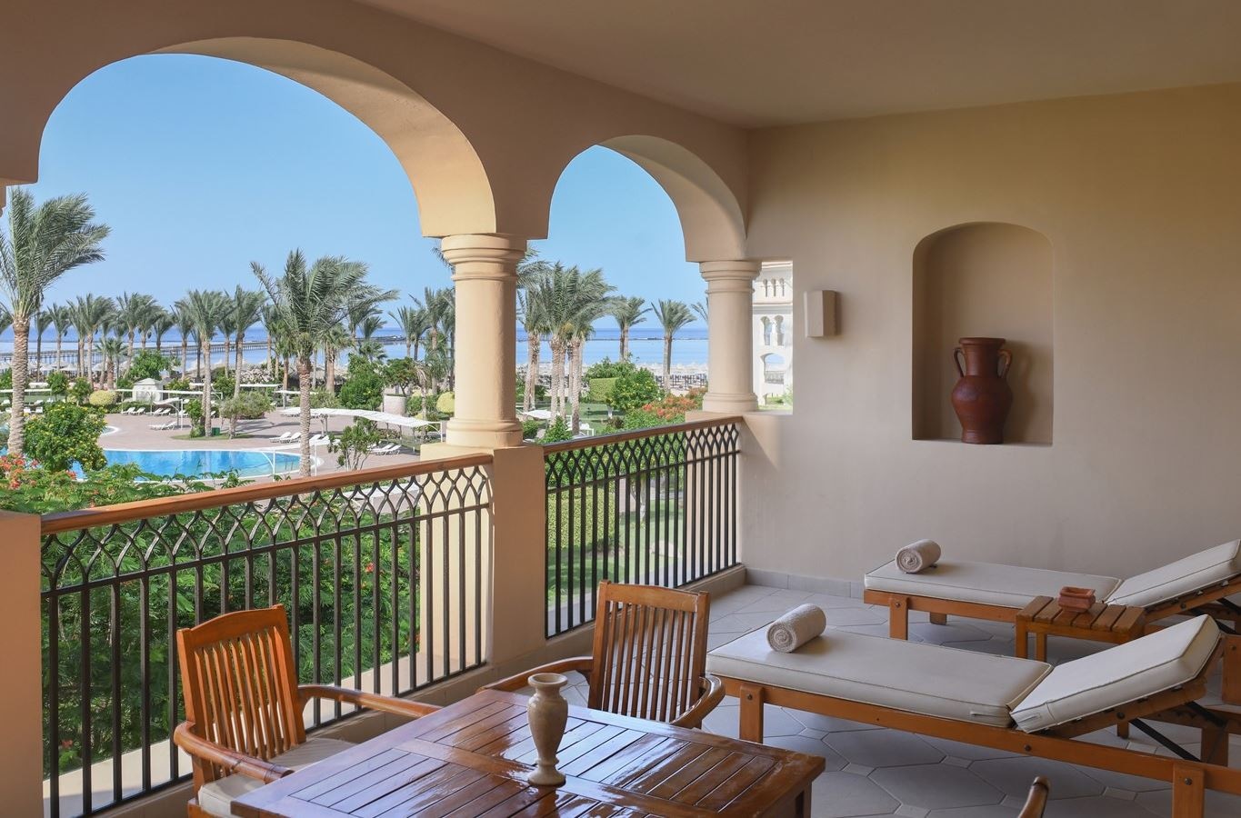 rooms-executive-suite