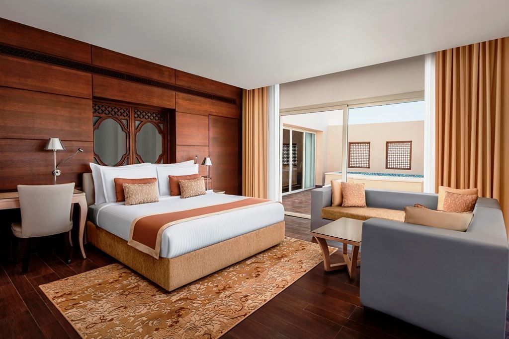 rooms-executive-suite