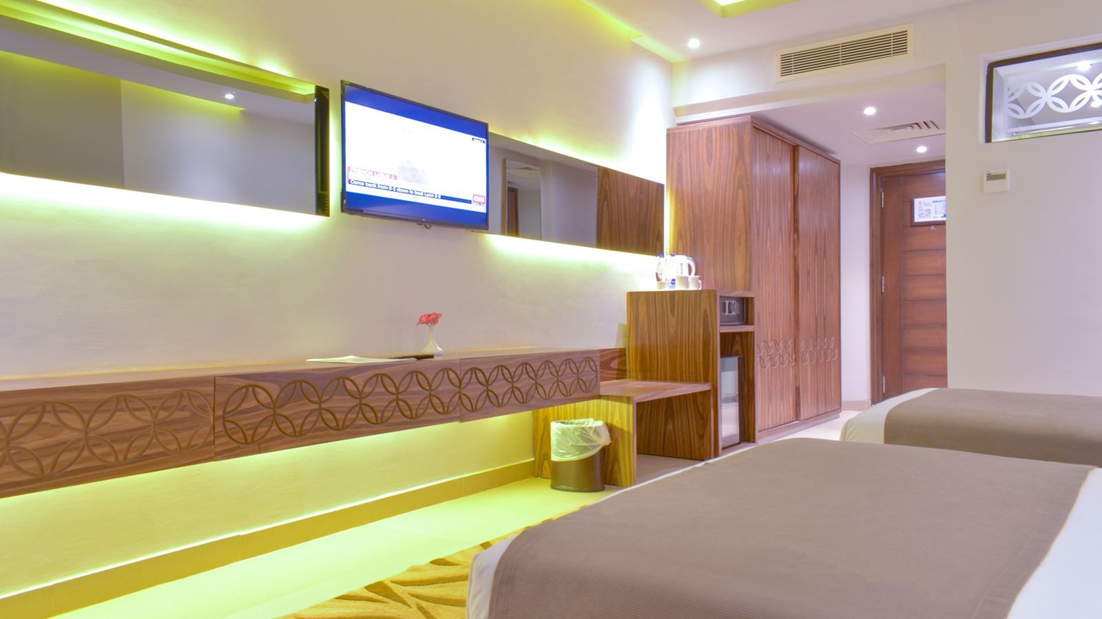 rooms-room-superior-garden-view