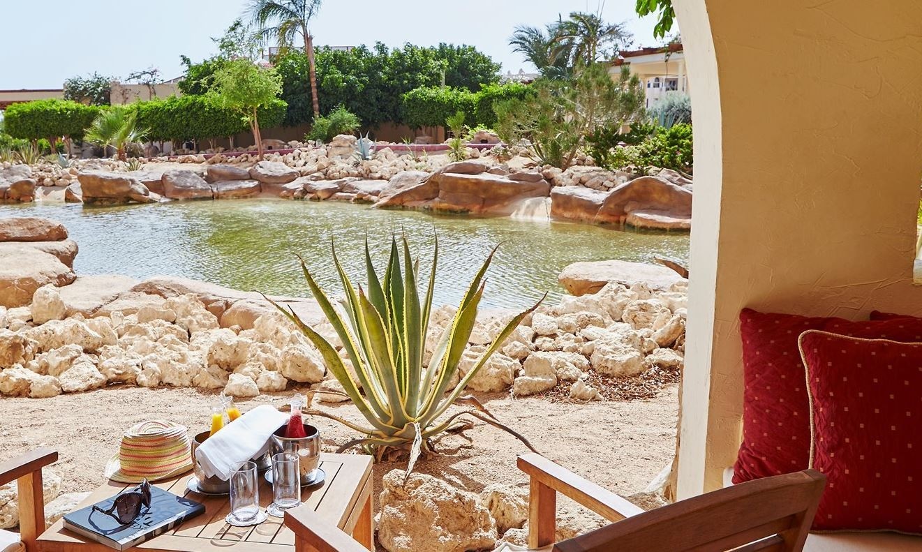 rooms-resort-view-room