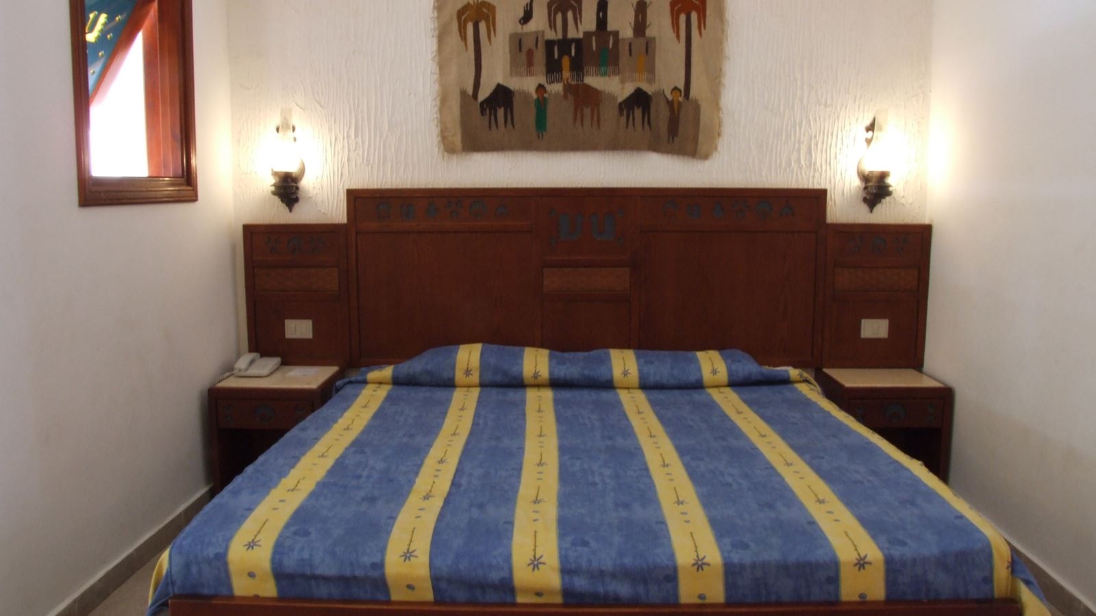 rooms-standard-room-garden--pool-view