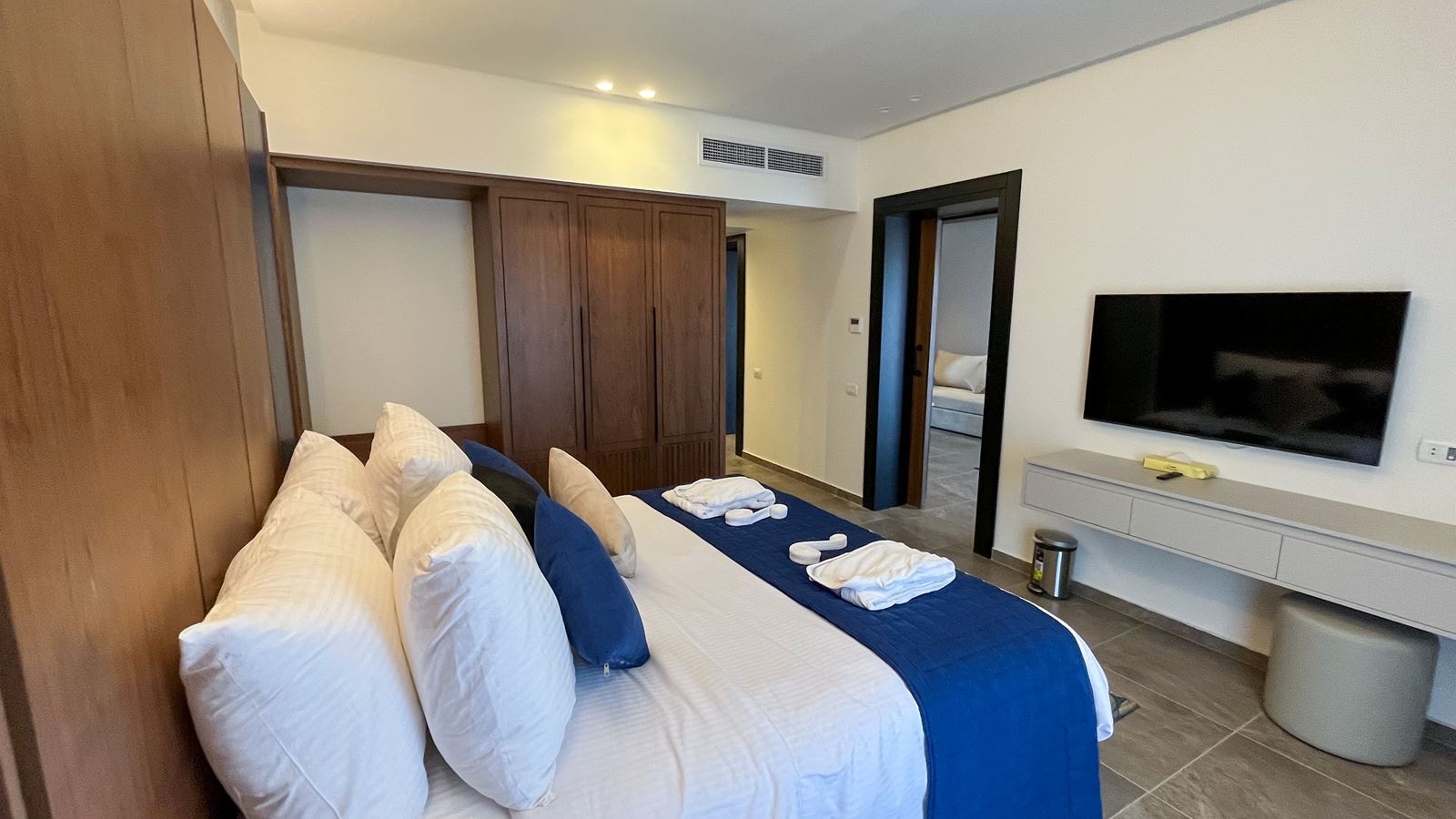 rooms-executive-suite