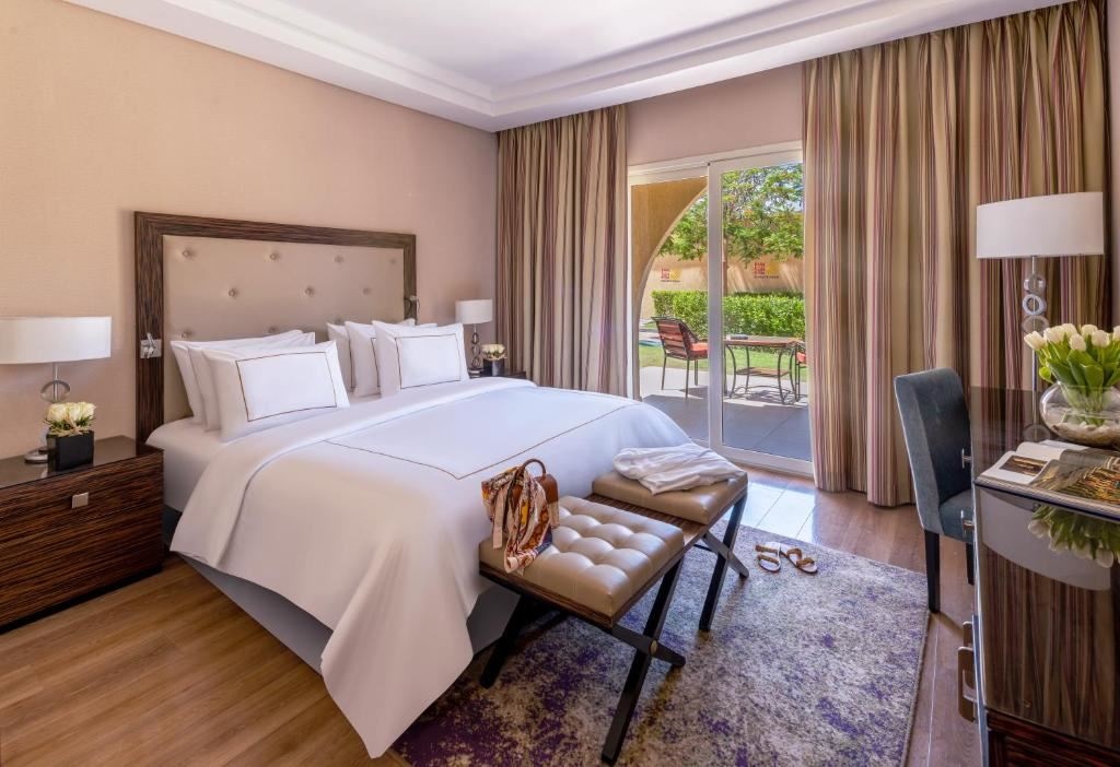 rooms-aqua-superior-suite--second-line