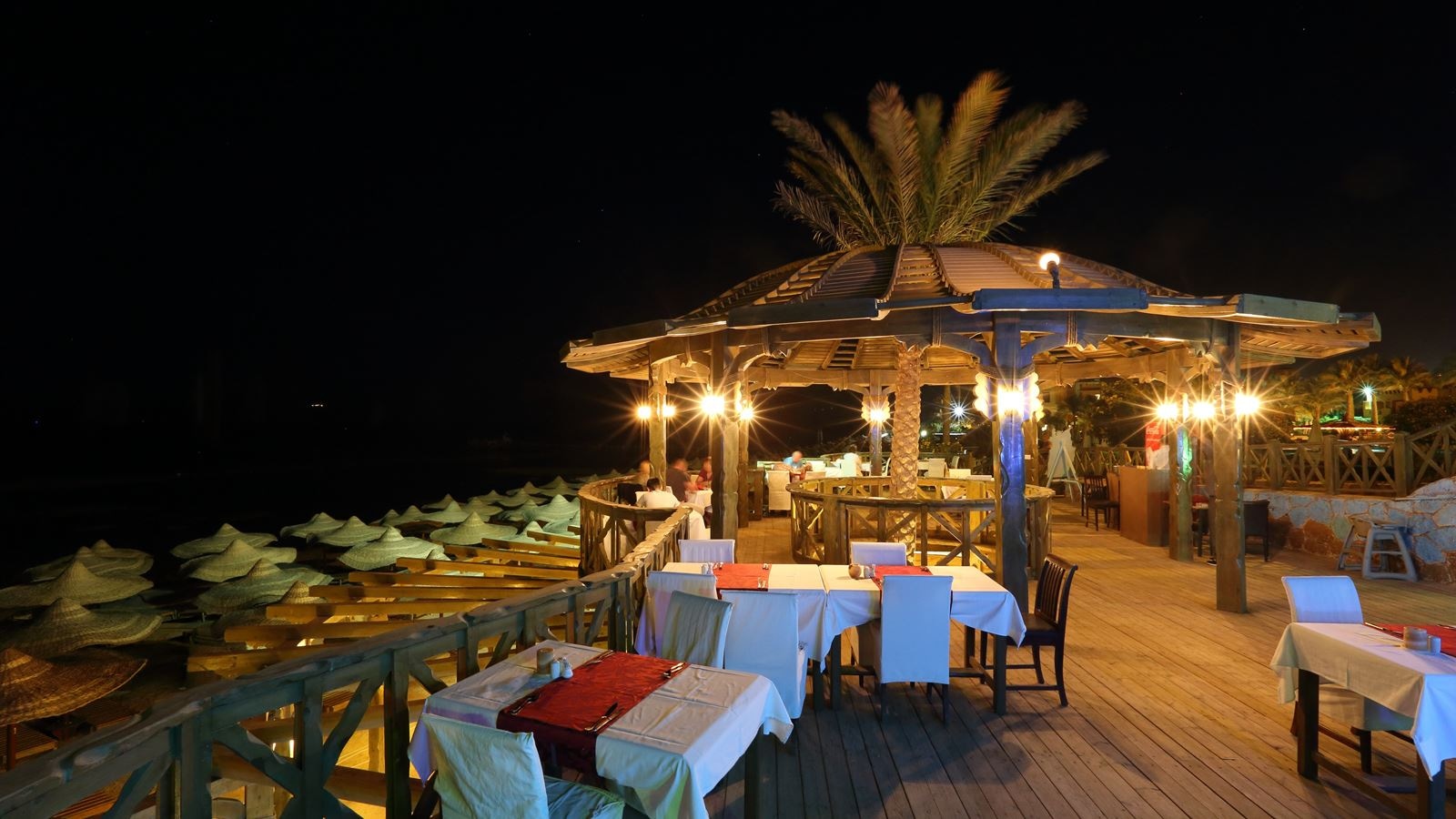 restaurants-moonlight-seafood-restaurant