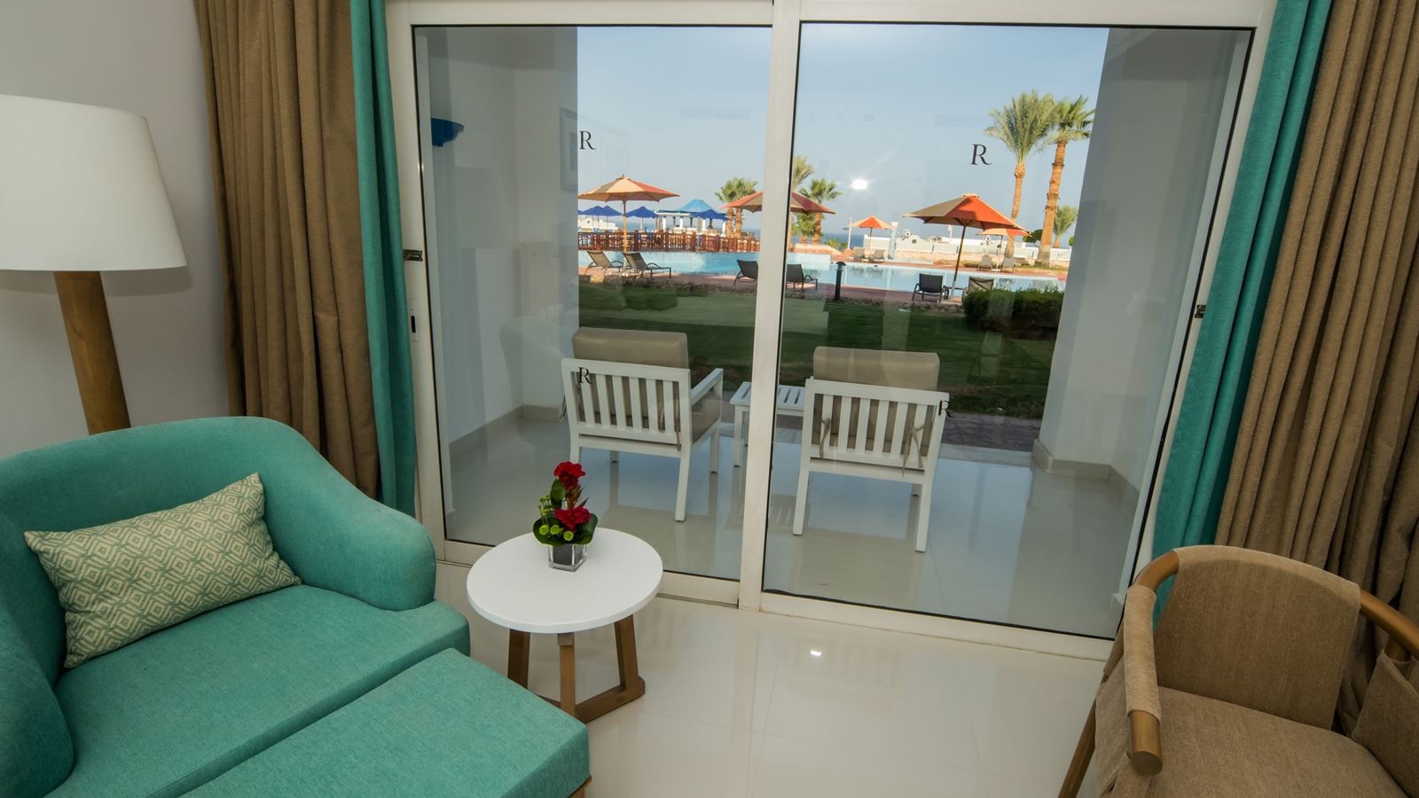 rooms-premium-suite-garden-view