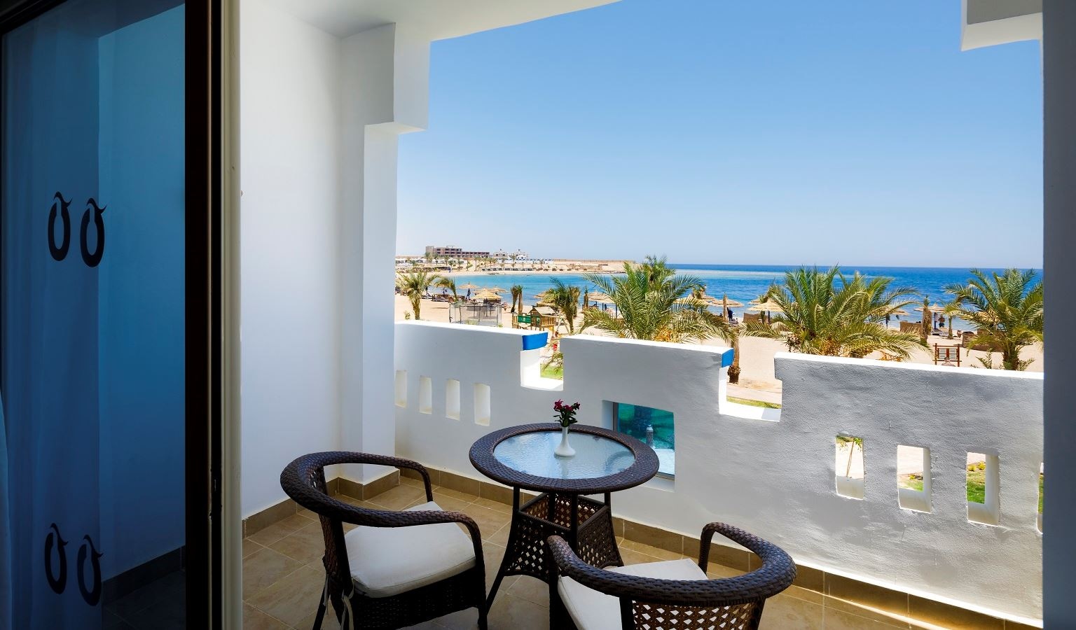 rooms-room-superior-sea-view