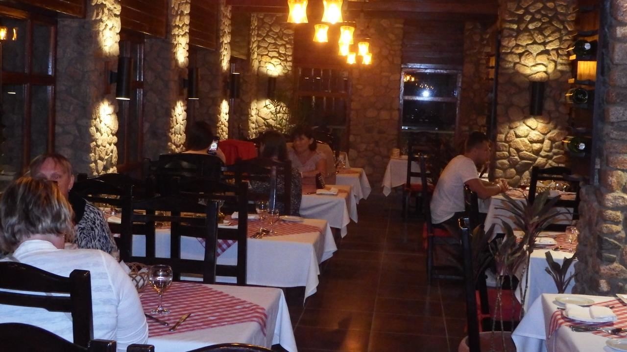 restaurants-pizzarelly-restaurant
