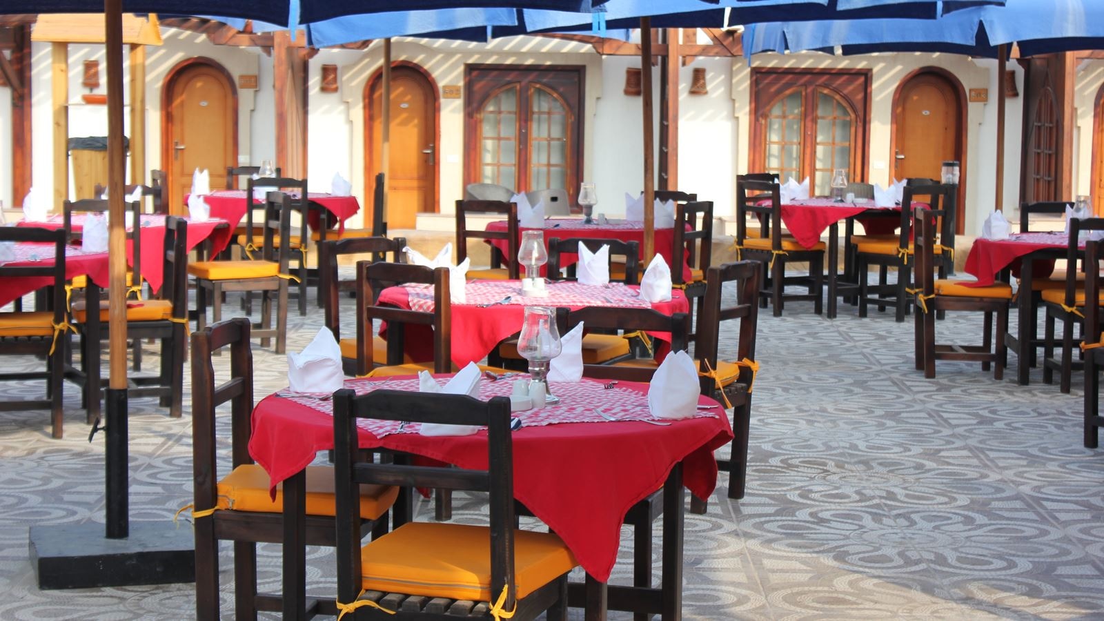 restaurants-pronto-main-restaurant