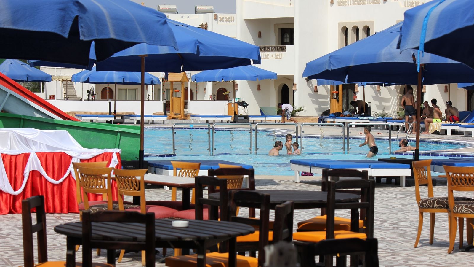 restaurants-pronto-main-restaurant