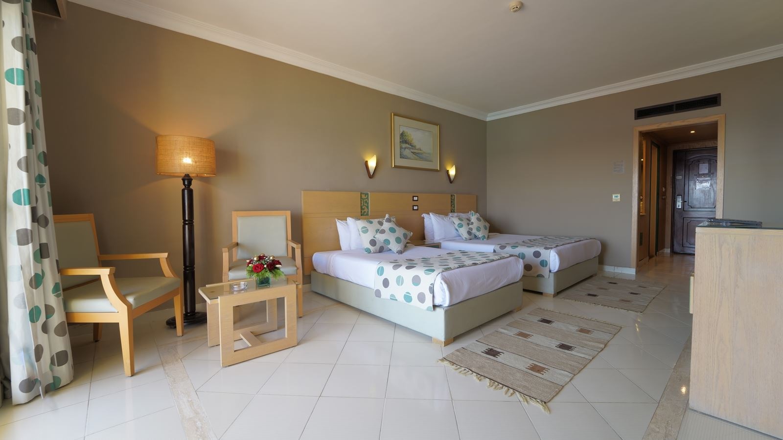 rooms-regal-beach-front-room