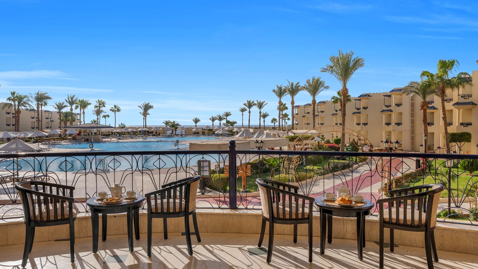 restaurants-oasis-restaurant