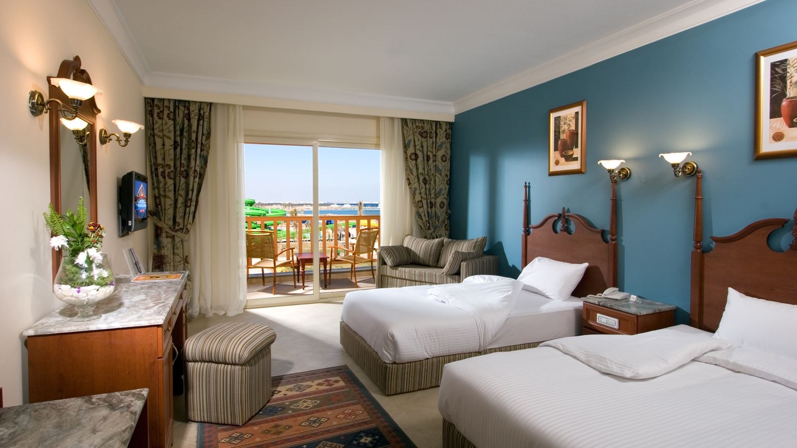 rooms-coral-standard-room