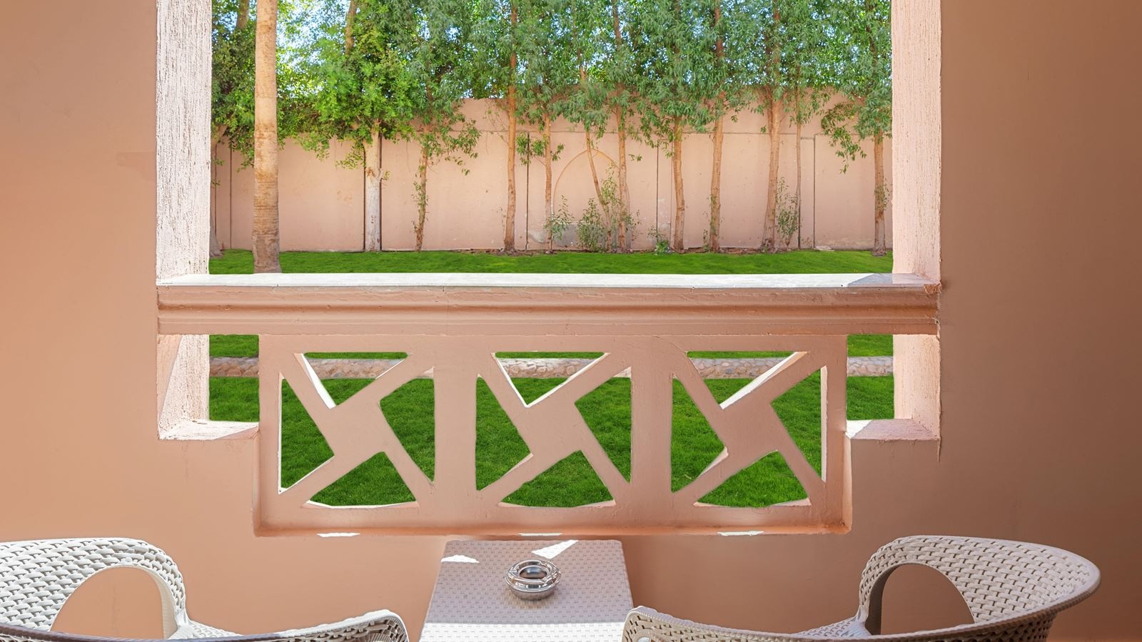rooms-standard-room-garden-view