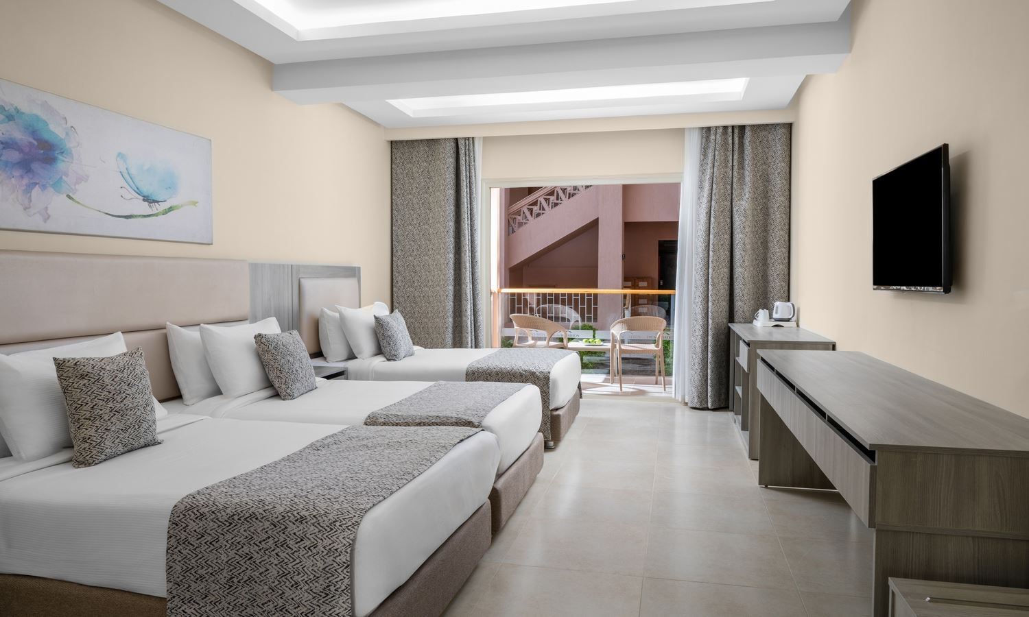 rooms-coral-standard-room-garden-view