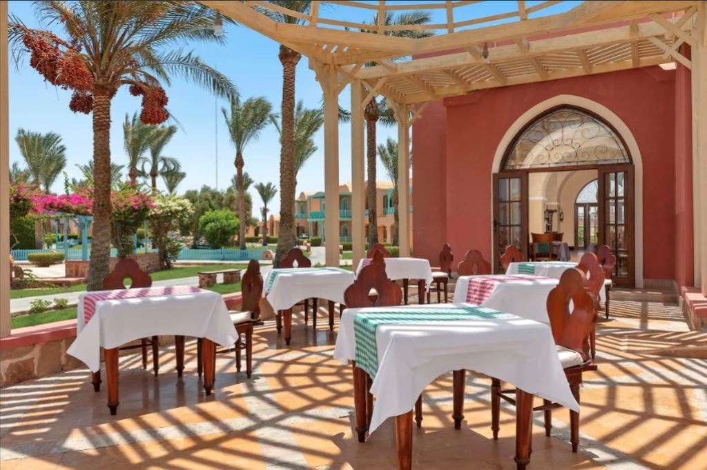 restaurants-dolphen-bar