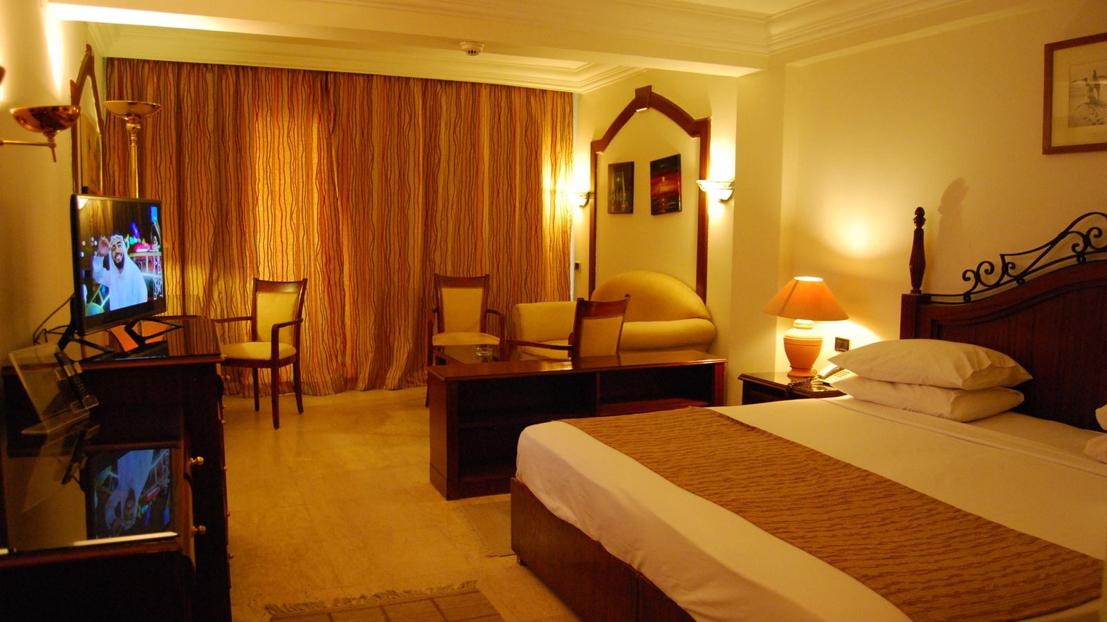 rooms-superior-room