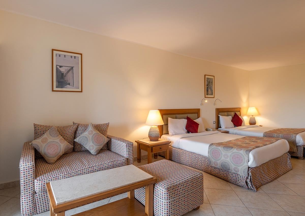 rooms-standard-west-bay-+16