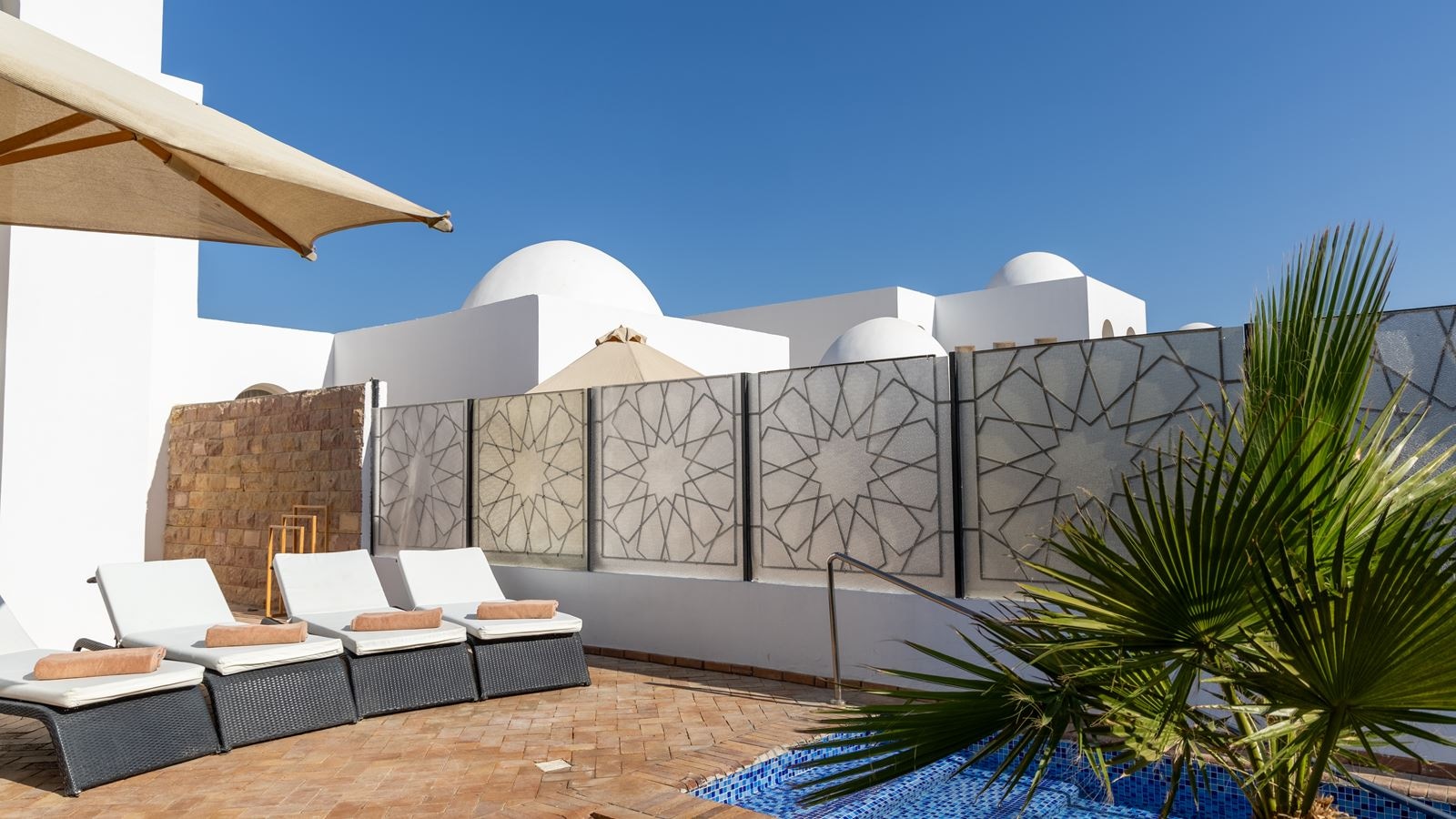 rooms-swim-up-villa-2-bedrooms