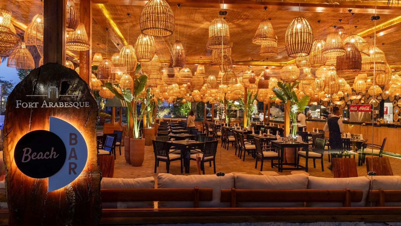 restaurants-beach-bar-and-restaurant