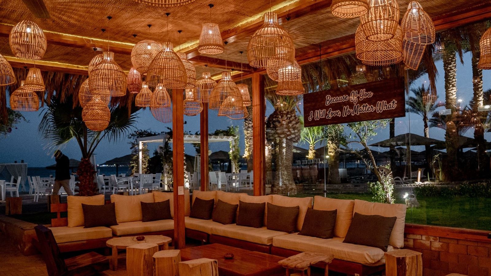 bars-beach-restaurant-and-bar