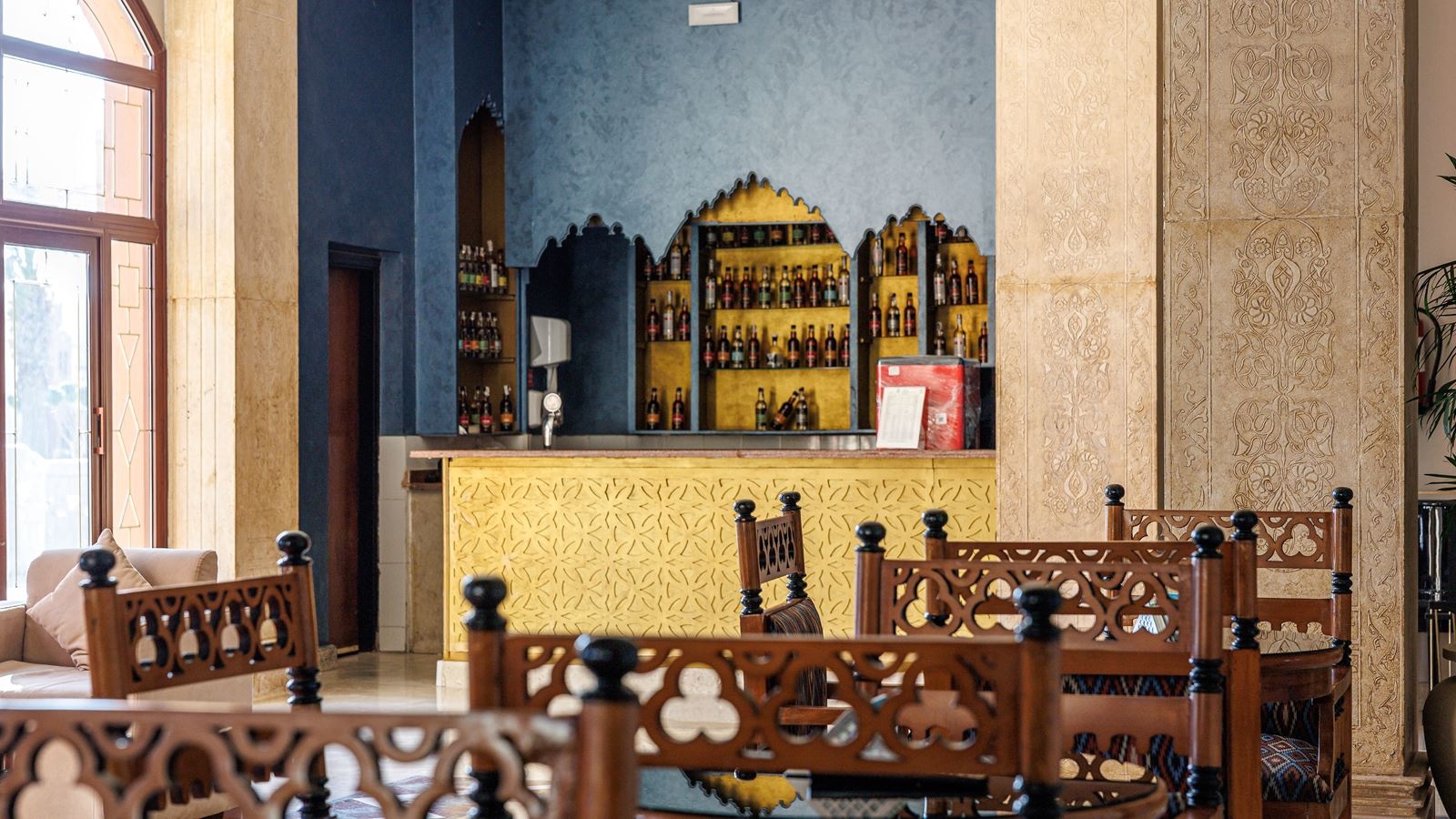 bars-sun-ray-lobby-bar