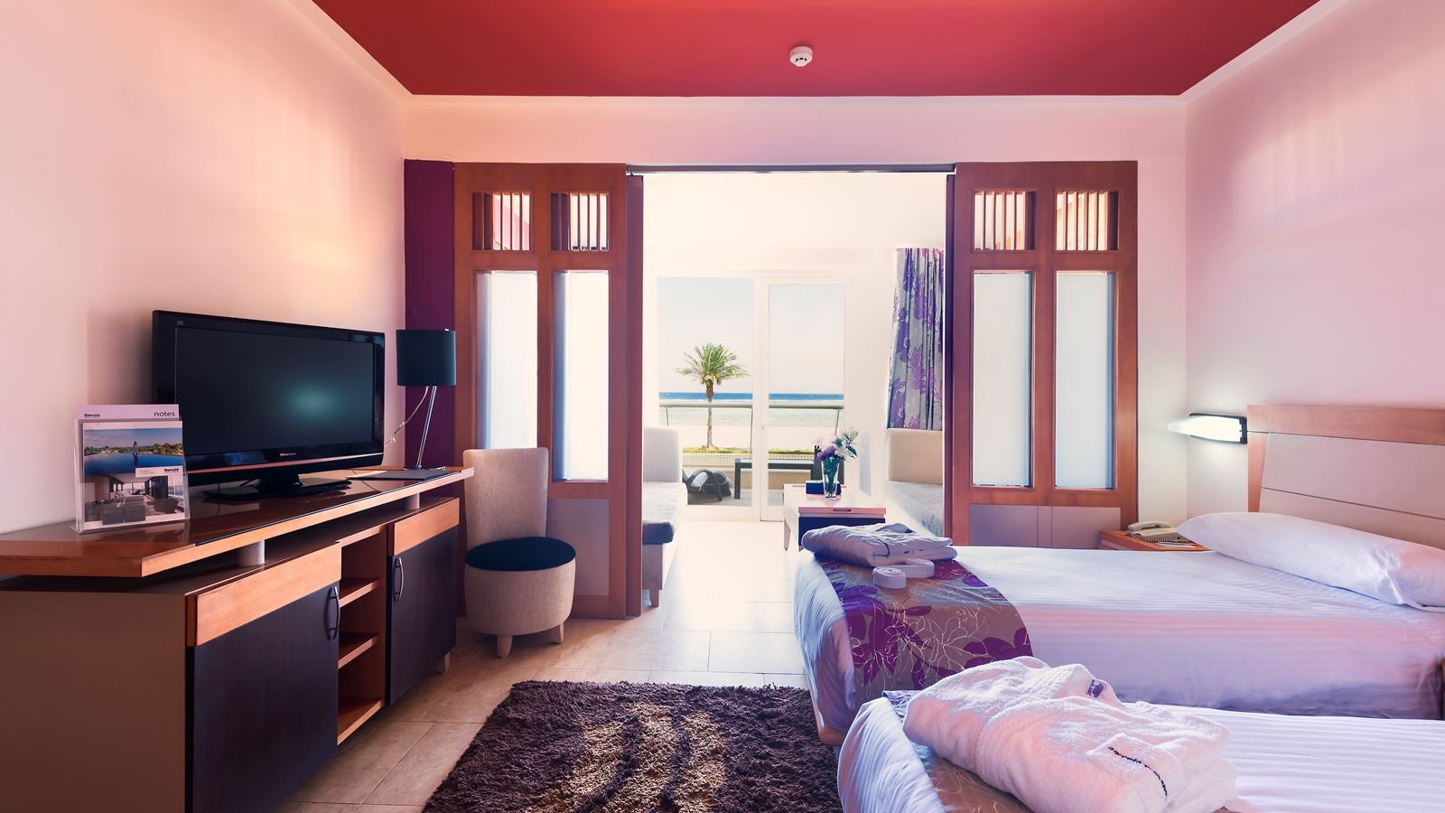 rooms-superior-room-sea-front-view